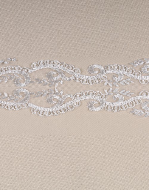 LAURA BORDER LACE BEADED IN WHITE