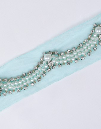 ISLA PEARL BORDER LACE  (DES 1) IN GREEN