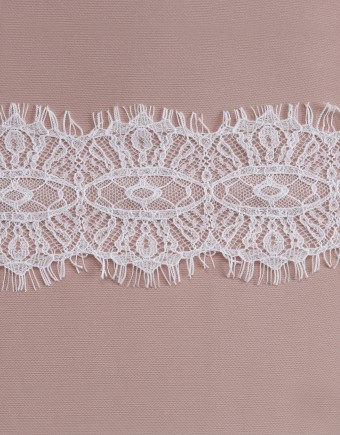 LUCY BORDER LACE PANEL (DES 1) IN WHITE