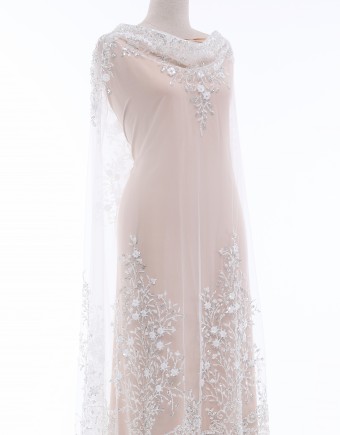 FLORAL DE ROYAL IN WHITE