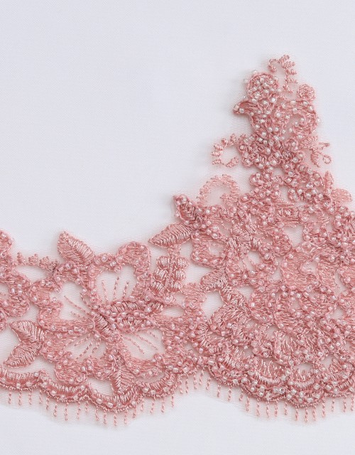 AVA BORDER LACE BEADED (DES 1) IN DUSTY PINK