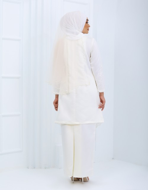 KURUNG QASTURI DUCHESS AA  IN OFF WHITE