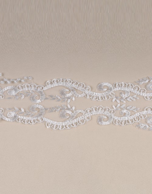 LAURA BORDER LACE BEADED IN WHITE