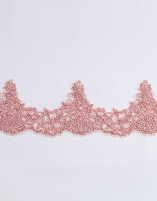 AVA BORDER LACE BEADED (DES 1) IN DUSTY PINK
